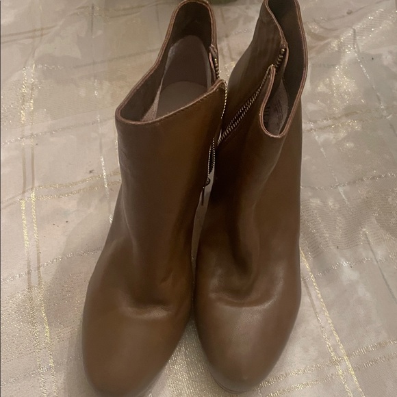 Michael Michael Kors Deep Tan platform Ankle Boots - Picture 5 of 11